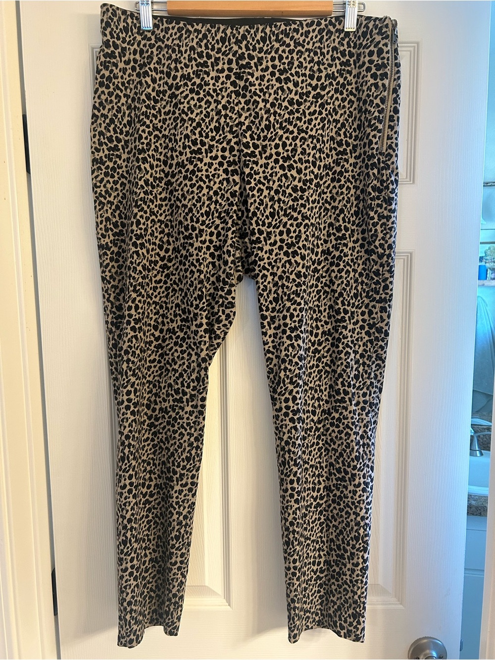 a new day Leopard-Print Skinny Pants in Tan and Black